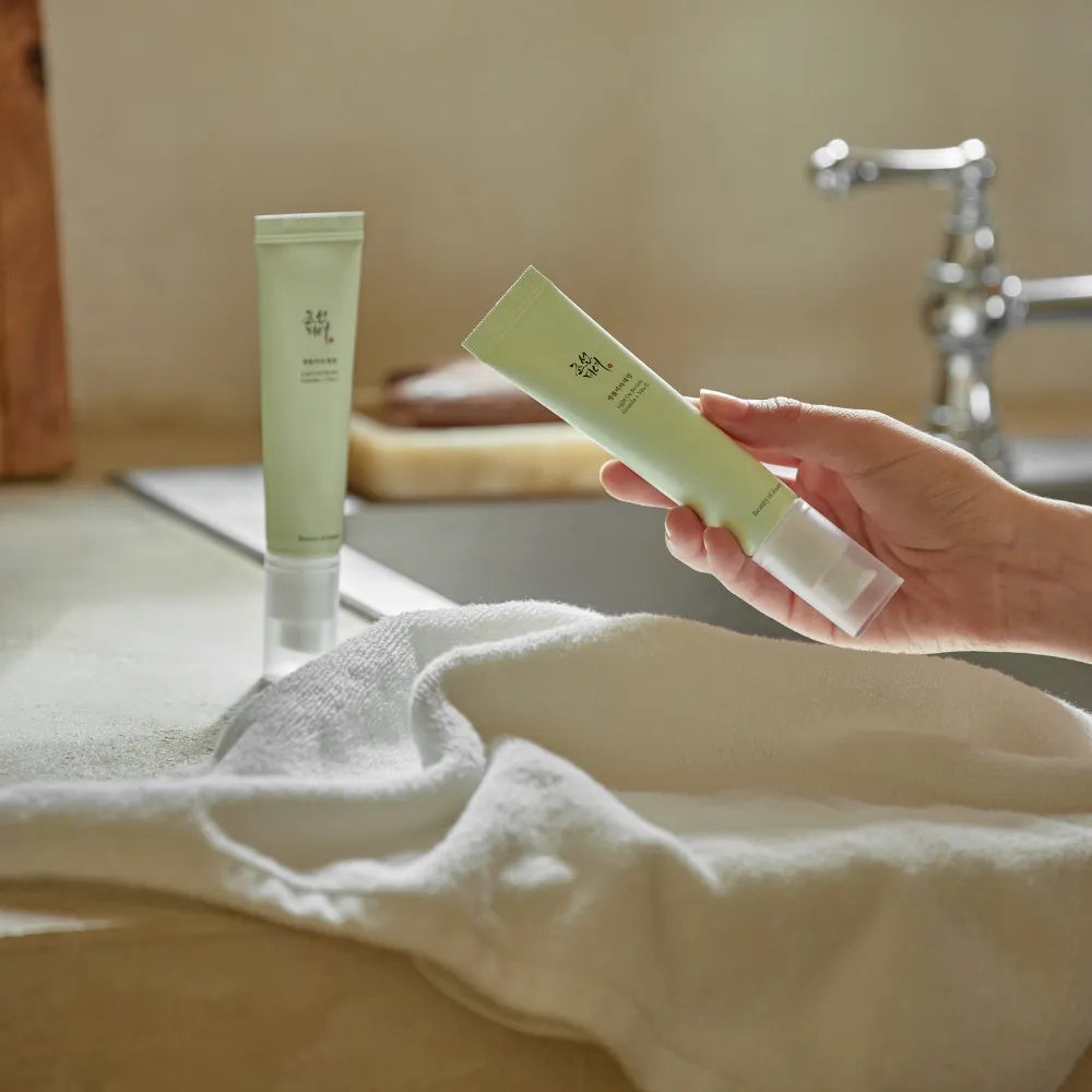 Light On Serum: Centella + Vita C (30ml)